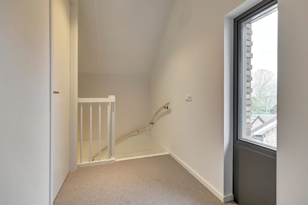 Foto 38 van Schoorstraat 10