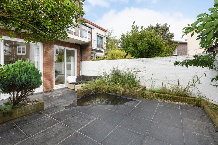 Foto 23 van Gevers Deynootweg 143