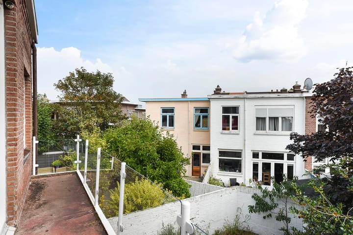 Foto 20 van Gevers Deynootweg 143