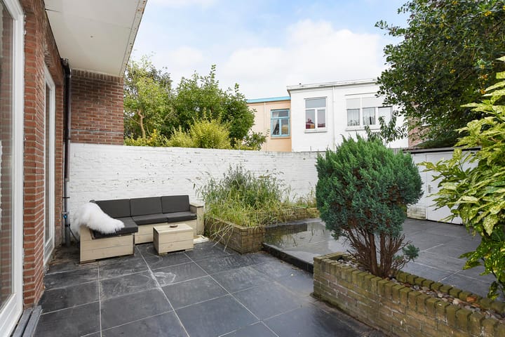 Foto 22 van Gevers Deynootweg 143