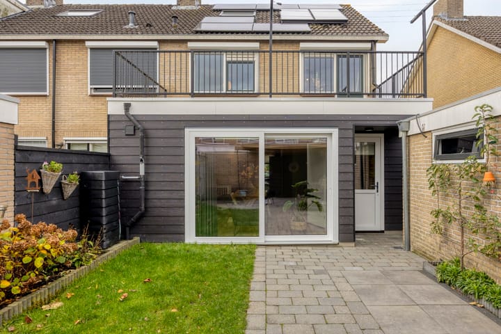 Foto 36 van Marie Curielaan 15