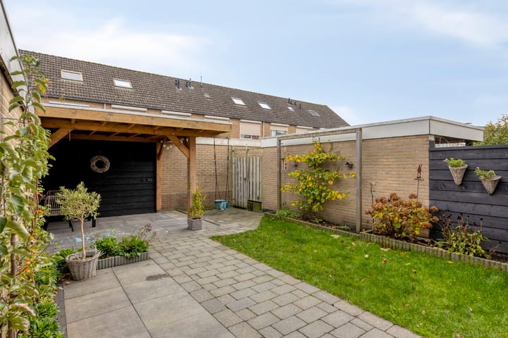 Foto 31 van Marie Curielaan 15