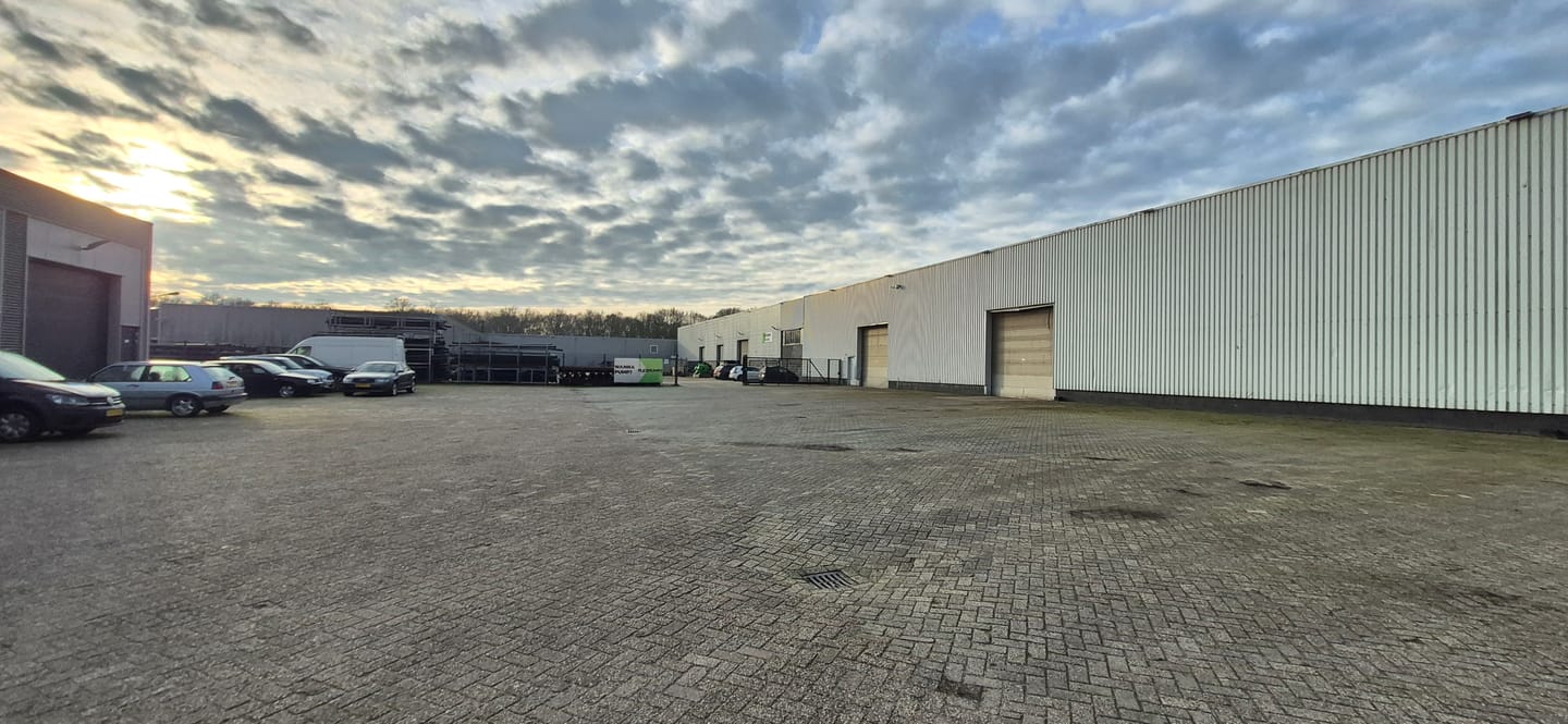 View photo 3 of Nomdenweg 2