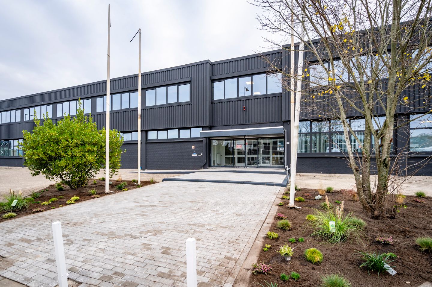 View photo 3 of Nijverheidsweg 61