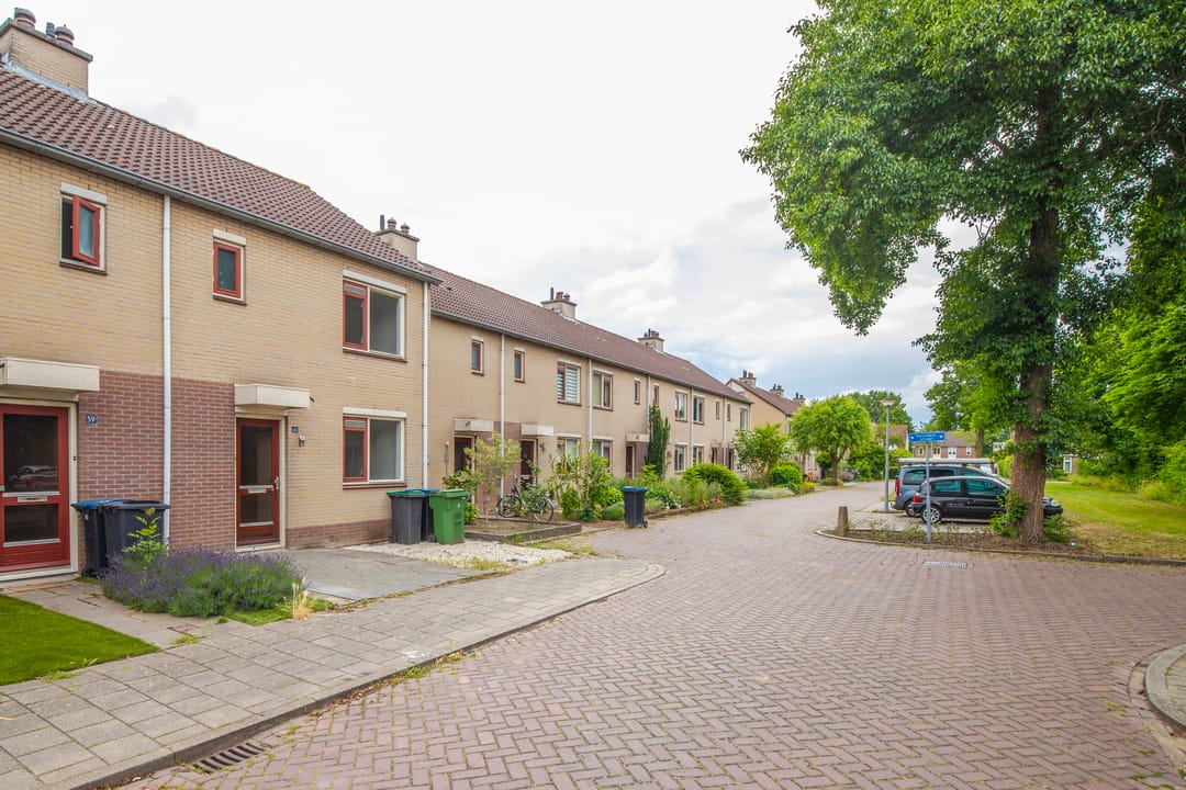 Photo 8 of Hallsteinstraat 61