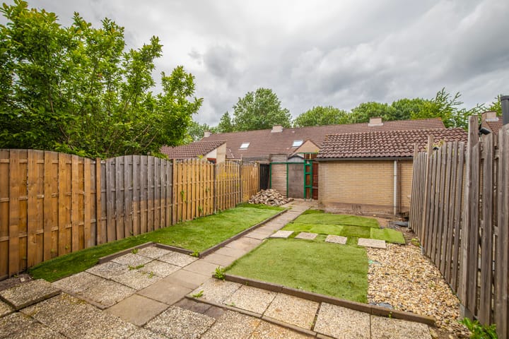 Photo 14 of Hallsteinstraat 61