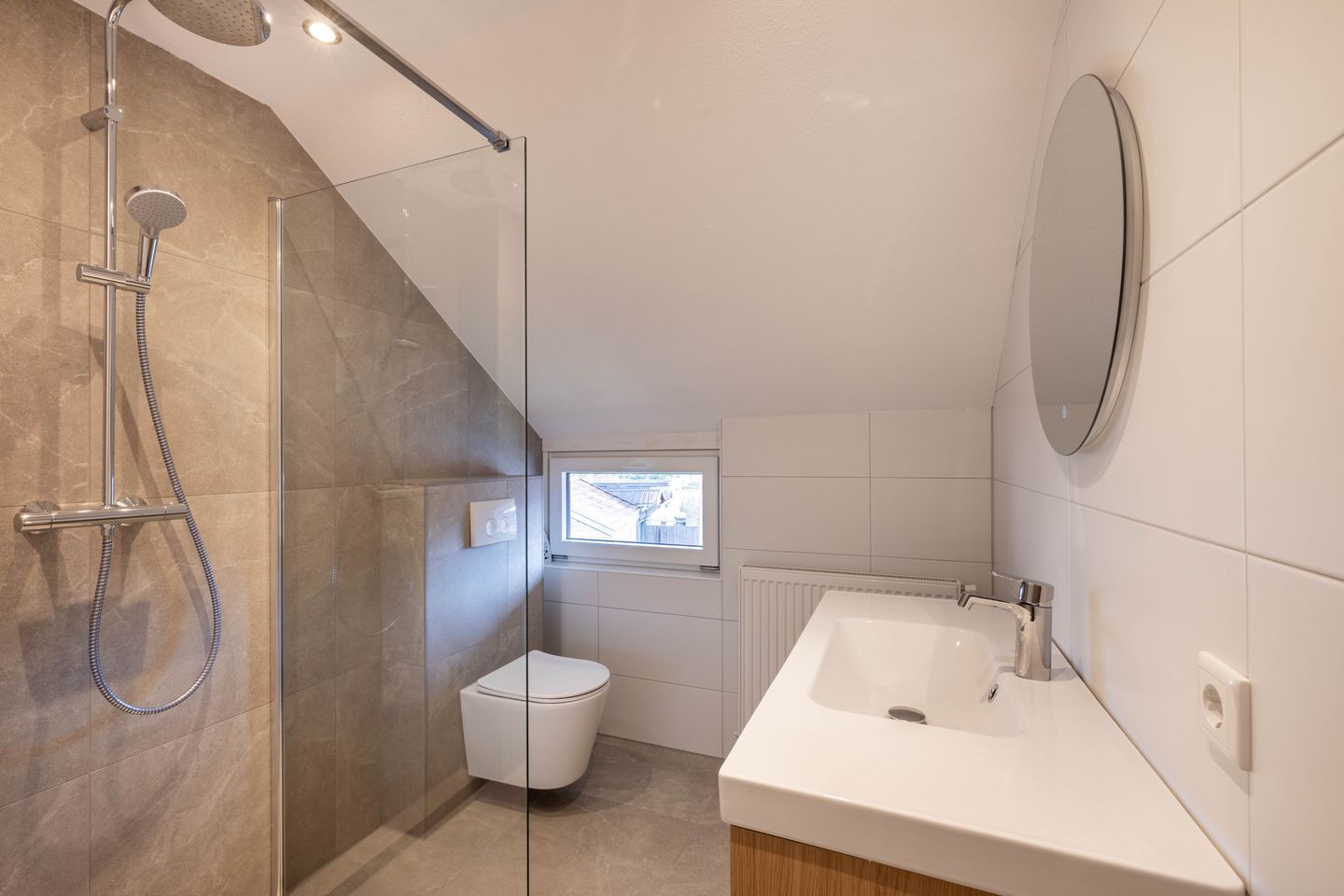 Photo 5 of Vinkenstraat 1-B