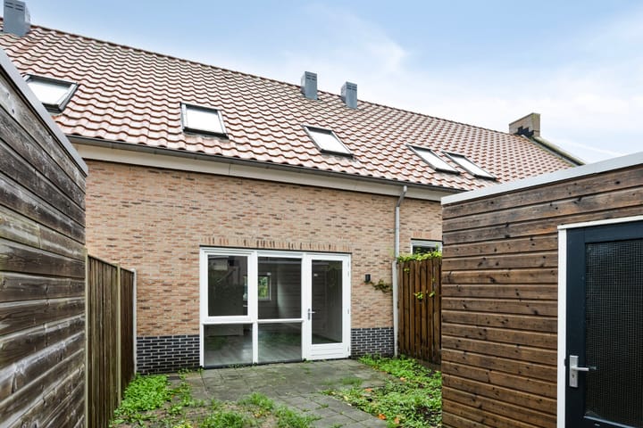 Photo 4 of Voorstraat 1-E