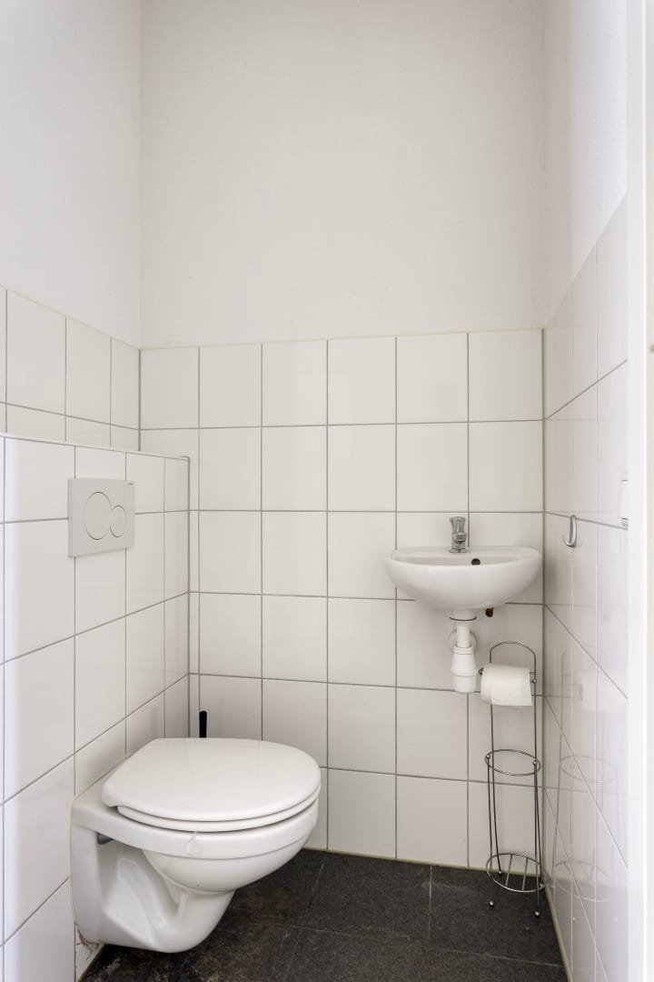 Photo 6 of Voorstraat 1-E