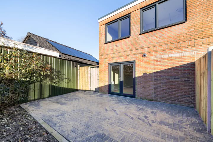 Photo 2 of Vinkenstraat 1-A