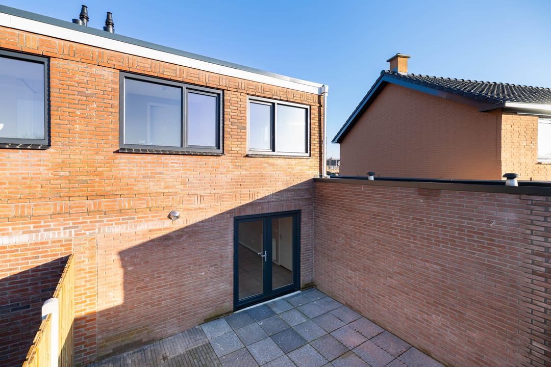 Photo 2 of Vinkenstraat 1-B