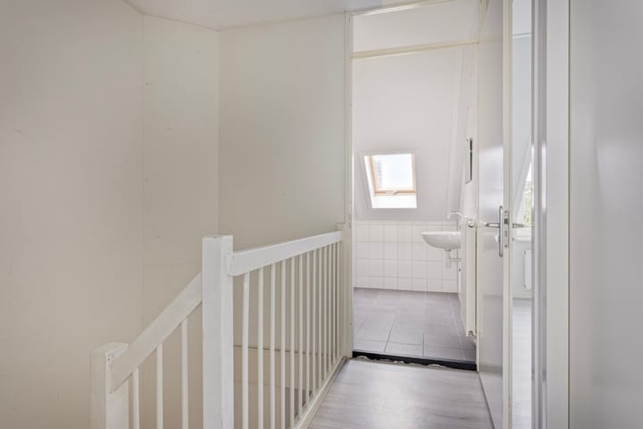 Photo 16 of Voorstraat 1-E