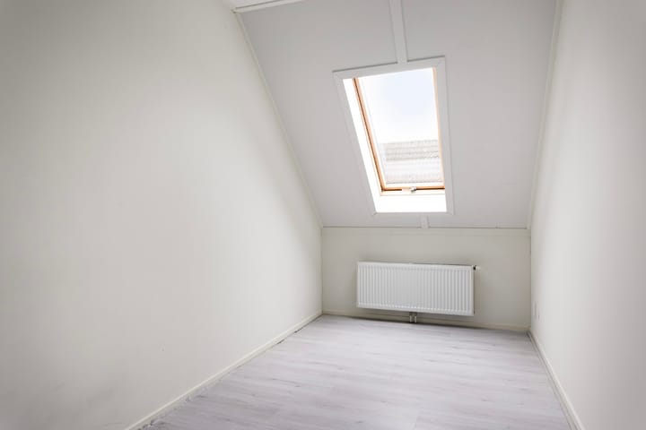 Photo 17 of Voorstraat 1-E