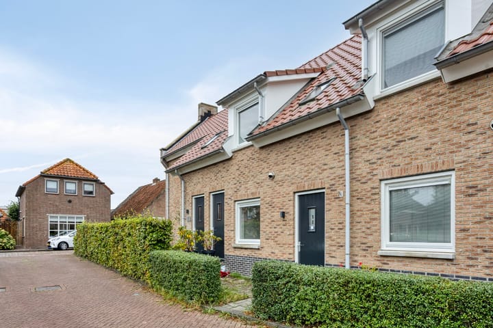 Photo 32 of Voorstraat 1-E