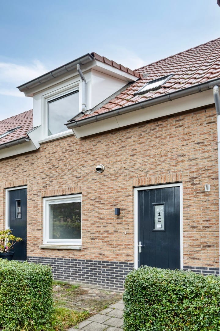 Photo 35 of Voorstraat 1-E