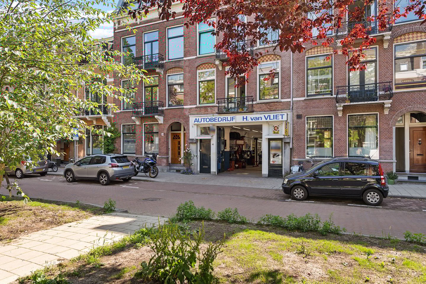 View photo 1 of Bredeweg 42-H