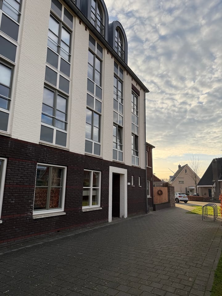 Photo 14 of Stadsparklaan 8