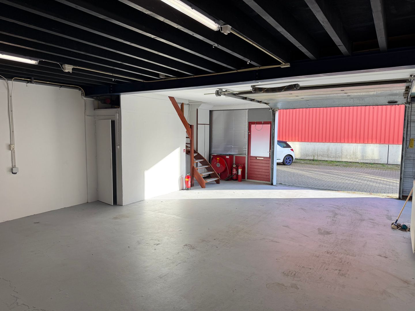 Bekijk foto 5 van De Schrijnwerker 12