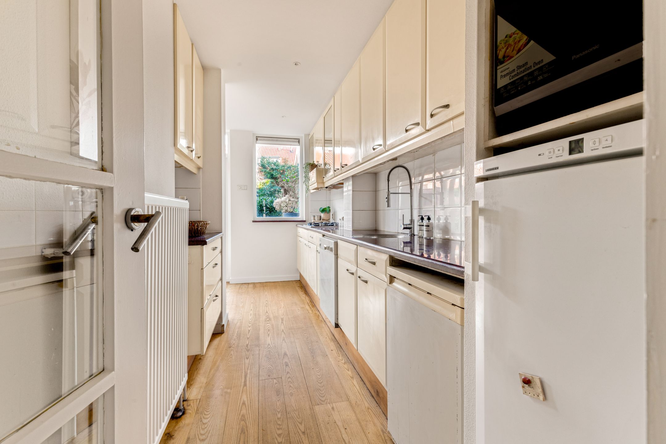 Photo 27 of Torenstraat 33