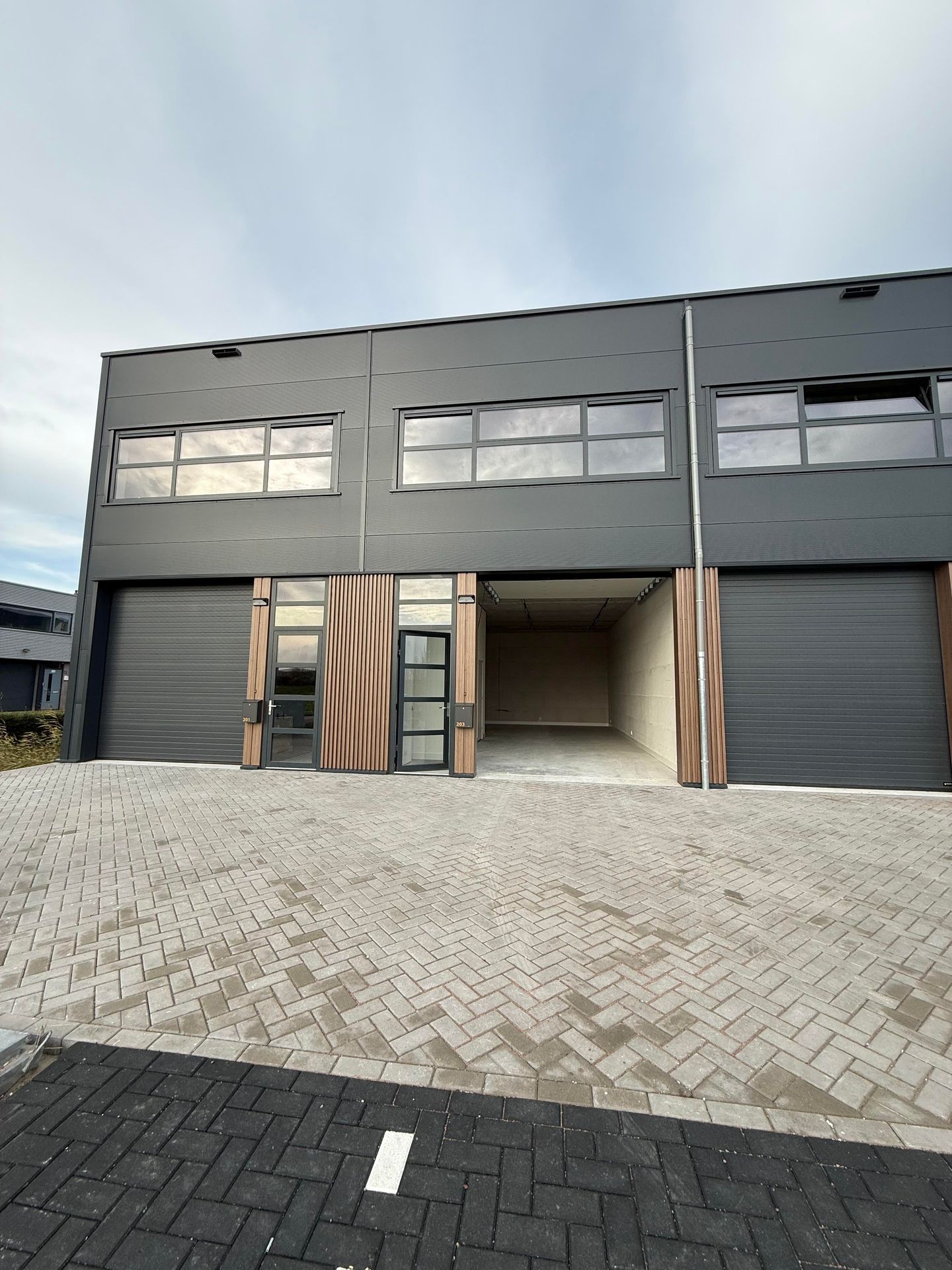 View photo 4 of Chemieweg 203