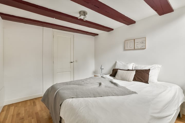 Photo 13 of Kloveniersburgwal 33