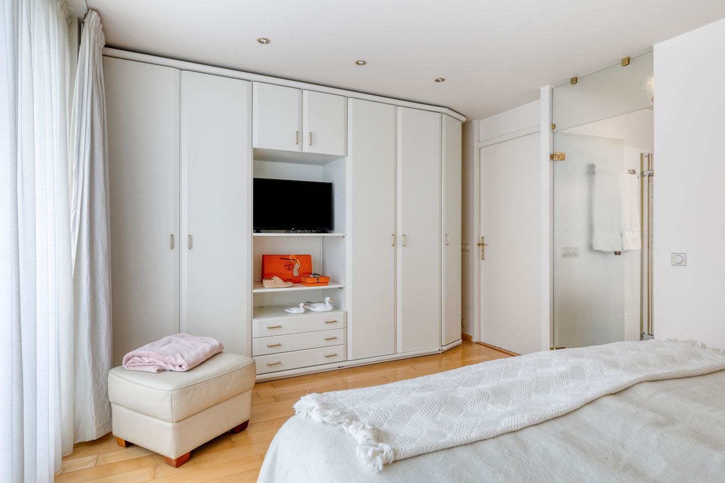 Photo 20 of Weegbreepad 86