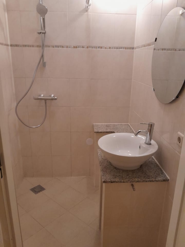 Photo 10 of Plantage Middenlaan 42-B