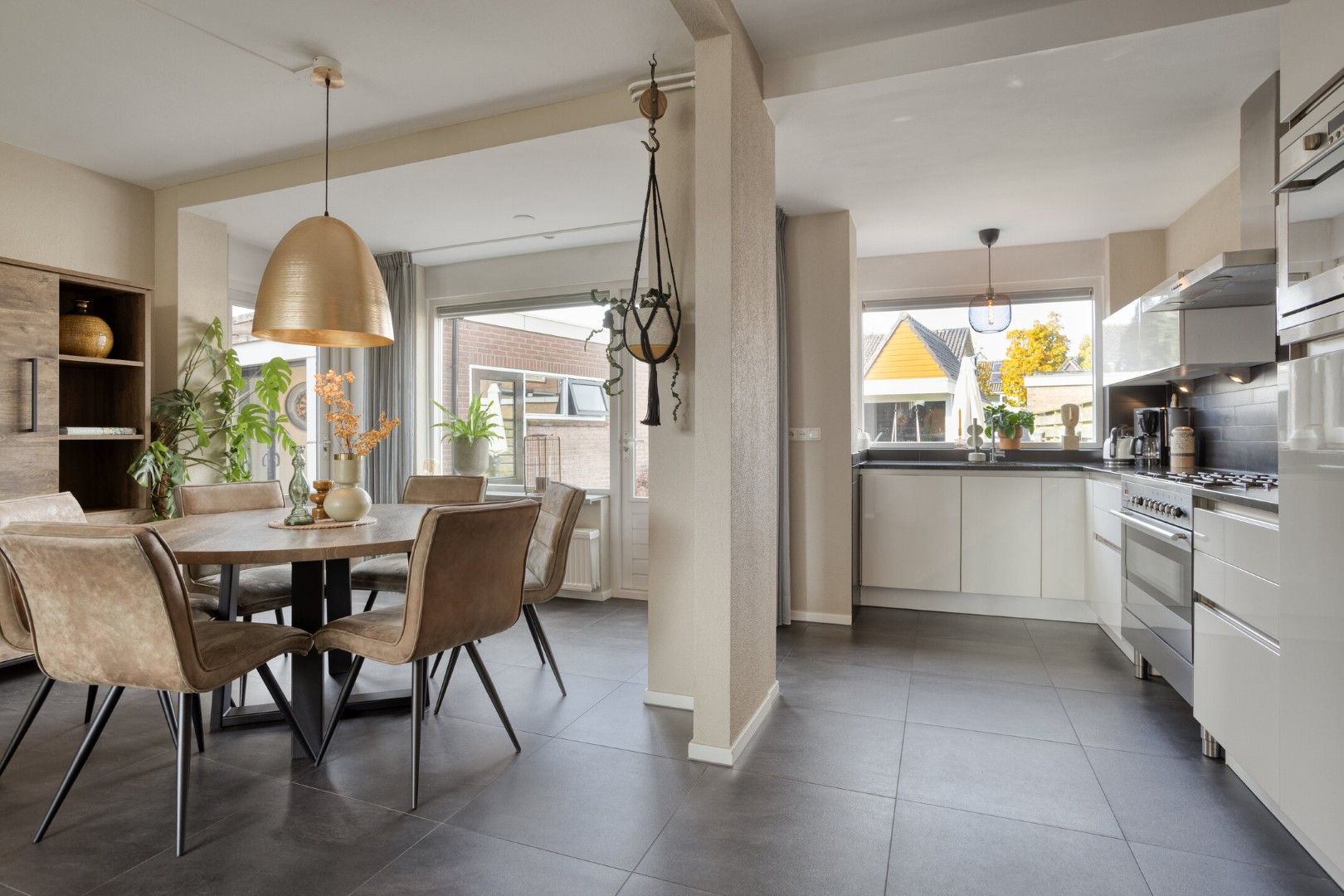 Foto 9 van Simon Johannesstraat 32