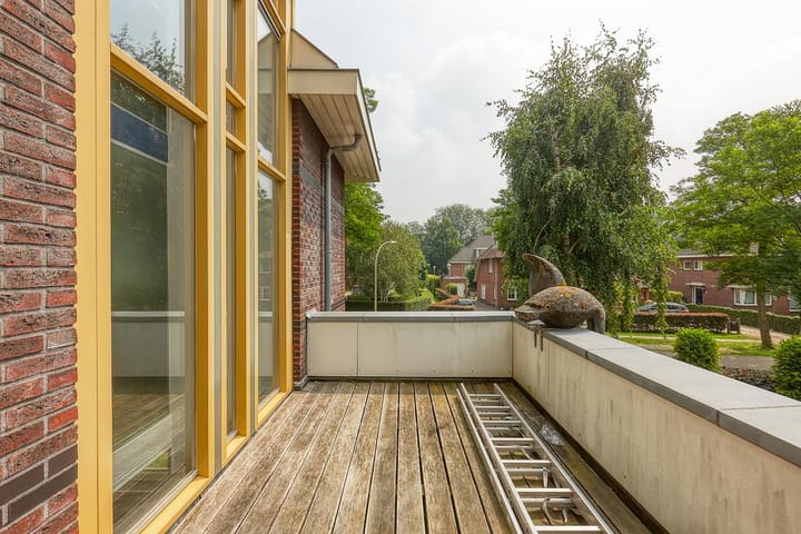 Foto 46 van Guirlande 205