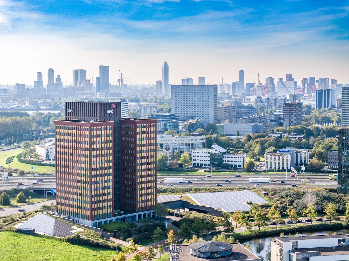 View photo 2 of Fascinatio Boulevard 350