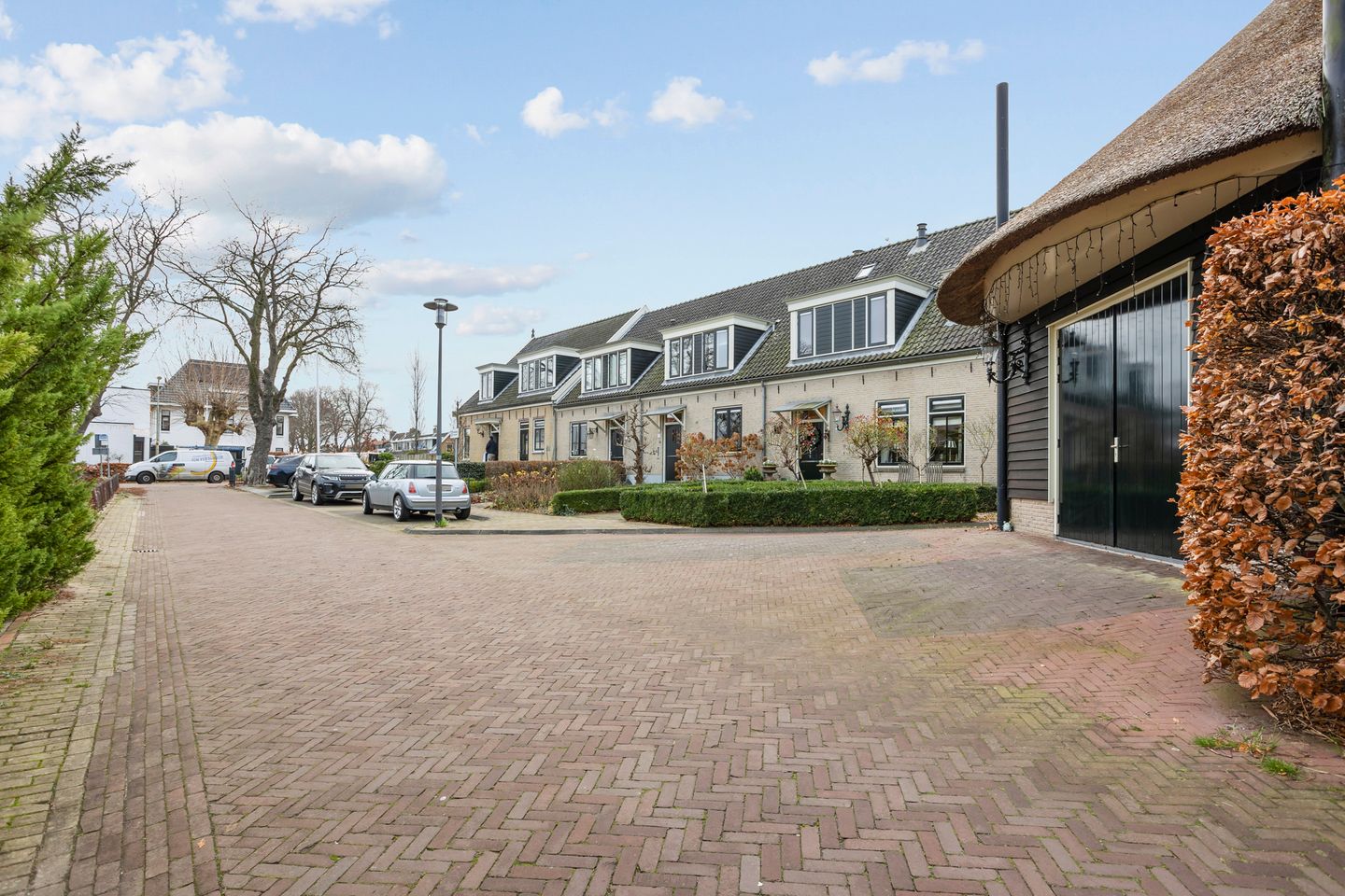 View photo 2 of Dorpsstraat 2-c