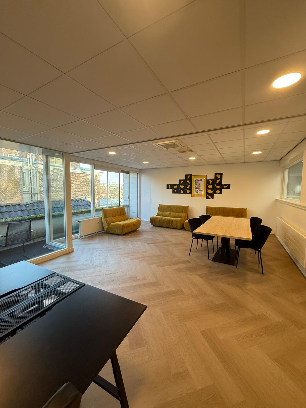 Bekijk foto 3 van Lange Voorhout 86