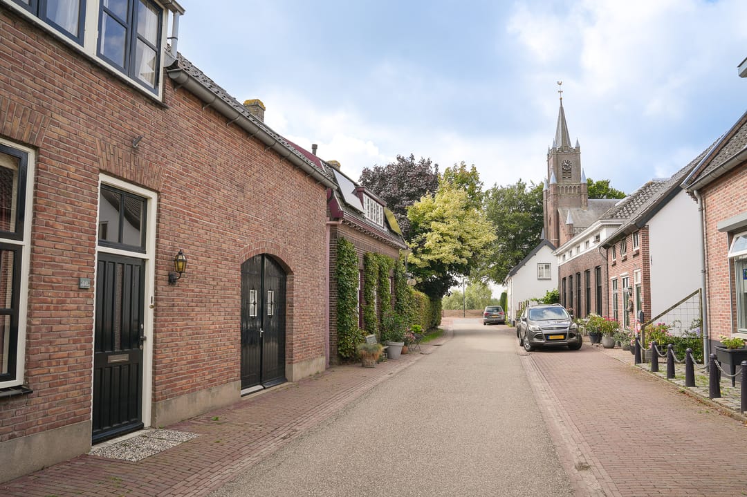 Foto 37 van Waalbandijk 40