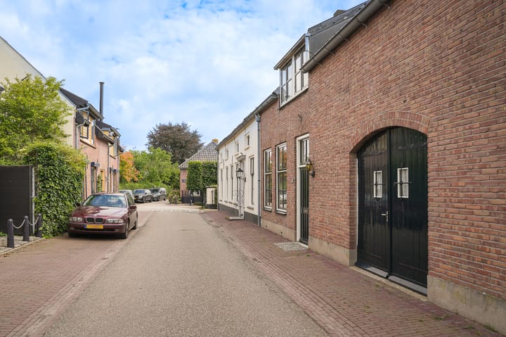 Foto 38 van Waalbandijk 40