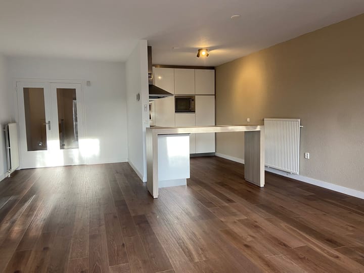 Photo 4 of Emmasingel 24-B