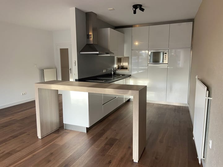 Photo 5 of Emmasingel 24-B