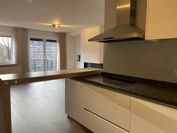 Photo 6 of Emmasingel 24-B