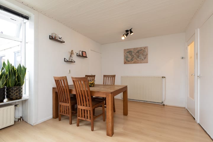 Foto 10 van 3e Hollandiastraat 4