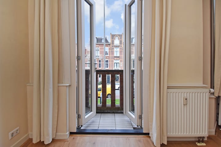 Foto 10 van Valkenboslaan 72-C