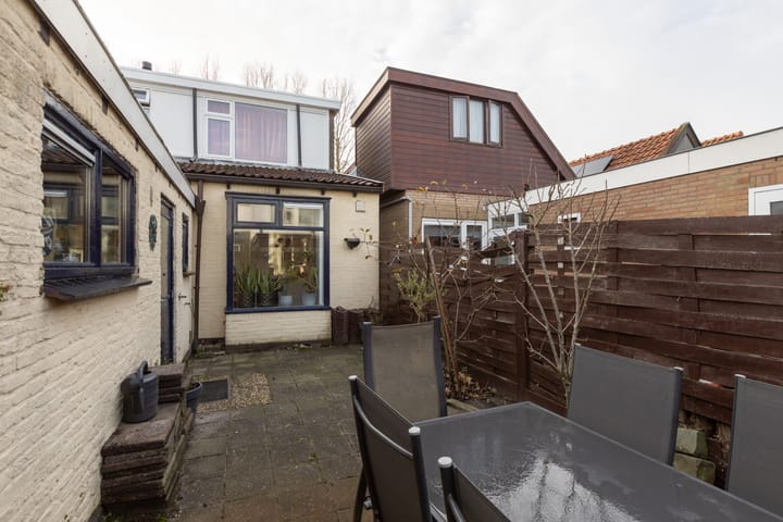 Foto 27 van 3e Hollandiastraat 4