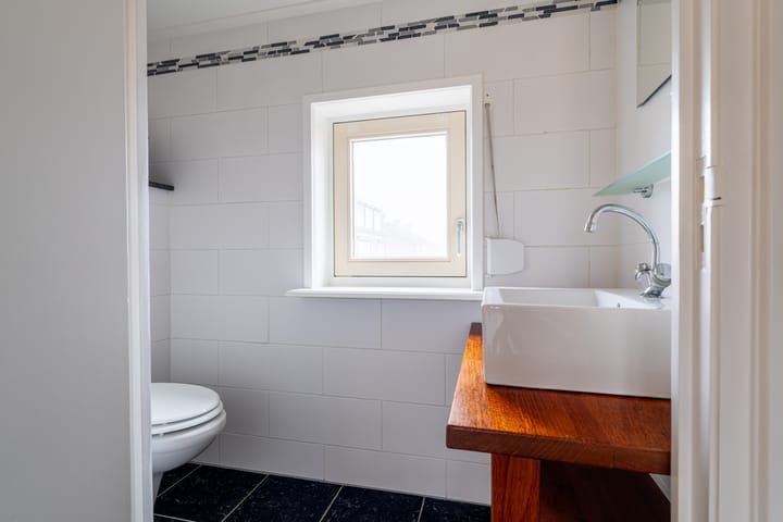 Foto 21 van A. van Zeestraat 15