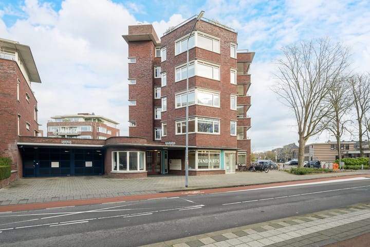 Foto 43 van Generaal Maczekstraat 163