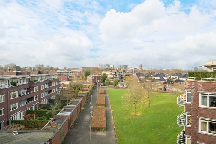 Foto 51 van Generaal Maczekstraat 163