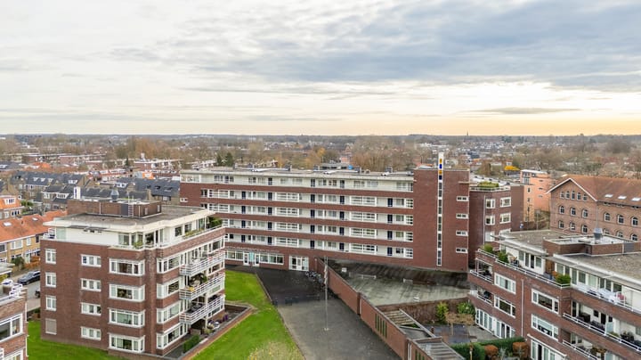 Foto 48 van Generaal Maczekstraat 163