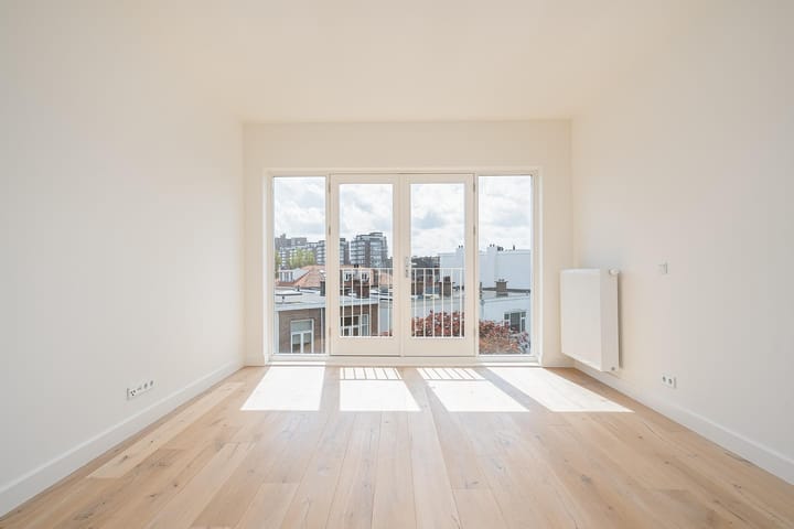 Foto 29 van Gevers Deynootweg 143