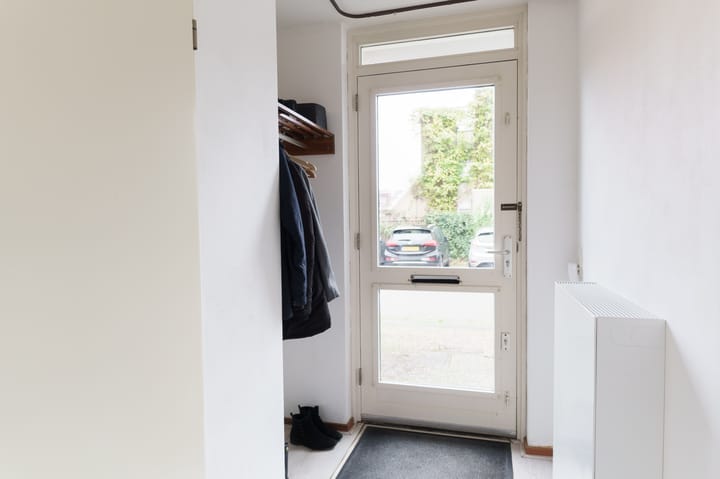 Foto 2 van Van Barenstraat 21