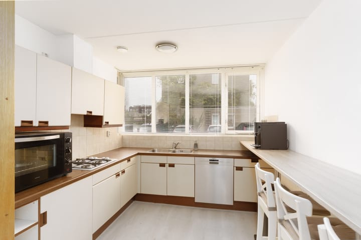 Photo 5 of Van Barenstraat 21