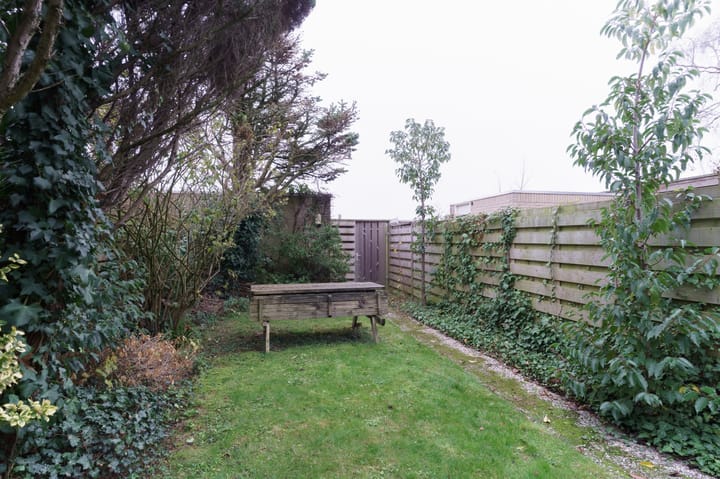 Photo 11 of Van Barenstraat 21