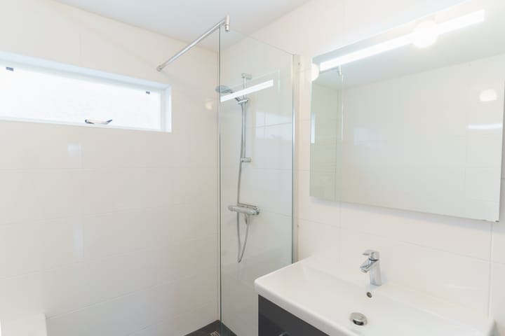 Photo 16 of Van Barenstraat 21