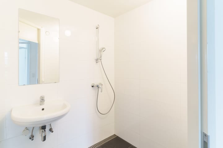 Photo 20 of Van Barenstraat 21